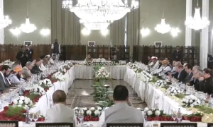 اے پی سی میں مسئلہ فلسطین کے دو ریاستی حل کی مخالفت، &rsquo;اسلامی ممالک کو فیصلہ کن اقدامات کرنے ہوں گے&lsquo;