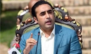 &rsquo;ہم کبھی بھی آمروں اور ججز کی طرح من مانی سے قانون سازی یا آئین میں ترمیم نہیں کرتے&lsquo;