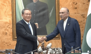 پاکستان میں سرمایہ کاری جاری رکھنے، اسٹریٹجک تعاون بڑھانے کا چینی اعلان