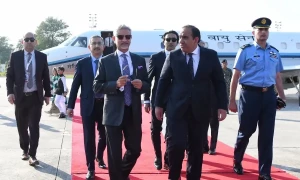 Any thaw in Pakistan-India ties will be seen after SCO summit: Indian journalist