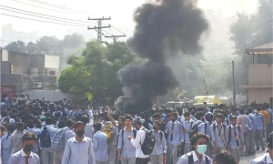 لاہور: کالج طالبہ سے مبینہ زیادتی کا پروپیگنڈا، پی ٹی آئی حامی بڑے یوٹیوبرز کے خلاف مقدمہ درج