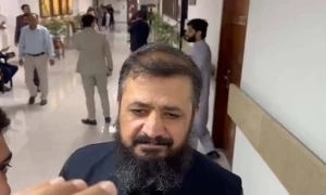 جے یو آئی کے مبینہ لاپتہ سینیٹر پارلیمنٹ ہاؤس پہنچ گئے