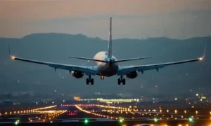 پروازوں میں بم کی دھمکیاں، بھارت ایکس اور میٹا پر برس پڑا