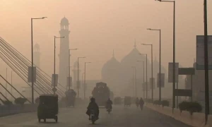 Lahore imposes &lsquo;Green Lockdown&rsquo; to combat smog