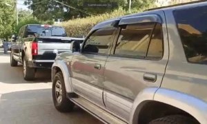 شارع فیصل پر چلتی گاڑیوں سے ایک دوسرے پر فائرنگ، پولیس نے بااثر امیر زادوں کو بچانے کیلئے حقائق مسخ کردیئے