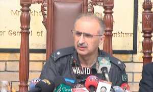 کانسٹیبل نے 2 لاکھ لے کر خودکش بمبار پولیس لائنز مسجد پہنچا دیا، آئی جی خیبرپختونخوا