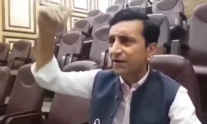 خیبرپختونخوا: اساتذہ کی پروموشن کو احتجاج میں شرکت سے مشروط کردیا گیا