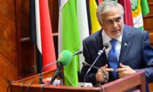 پاکستان موسمیاتی تبدیلی سے شدید متاثرہ 10 ممالک میں شامل ہے، اسحاق ڈار