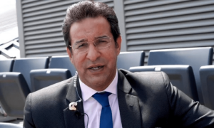 وسیم اکرم آسٹریلیا میں کس کے ہاتھوں لٹ گئے؟