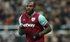 West Ham&rsquo;s Michail Antonio recovering after Ferrari crash