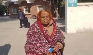 بھارتی شہری حمیدہ بانو 22 سال بعد وطن واپس لوٹ گئی
