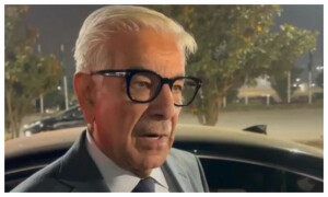 خواجہ آصف نے پی ٹی آئی سے مذاکرات کو &rsquo;مذاق رات&lsquo; قرار دے دیا