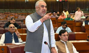 ہم سے زبردستی استعفیٰ مانگا جارہا ہے، اسد قیصر کا قومی اسمبلی میں انکشاف
