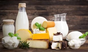 تیزی سے وزن بڑھانے کے لیے یہ 4 چیزیں دودھ میں ملا کر پی لیں