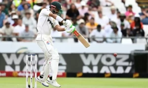 Captain Masood leads Pakistan fightback in second Test
