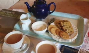بسکٹ، پاپے اور بہت کچھ: چائے کے ساتھ کھائے جانے والے خطرناک اسنیکس