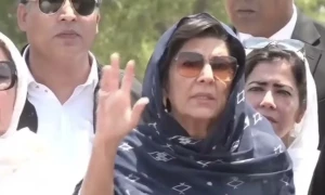عمران خان کی بنی گالہ ہاؤس اریسٹ کی آفر گنڈا پور لائے تھے، علیمہ خان کا انکشاف