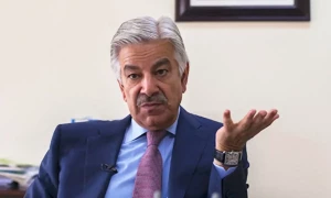 جس نے بھی ترسیلات زر کے بائیکاٹ کا مشورہ دیا اس میں سمجھ کی کمی ہے، خواجہ آصف