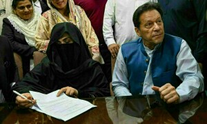 عمران خان، بشریٰ بی بی کیخلاف 190 ملین پاؤنڈ کیس کا فیصلہ تیسری بار مؤخر