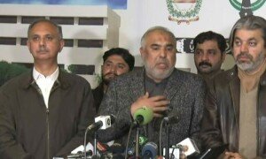 لگتا ہے 190ملین پاؤنڈ کیس کا فیصلہ کہیں اور لکھا جا رہا ہے، پی ٹی آئی قیادت