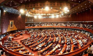 پارلیمنٹ کا مشترکہ اجلاس: تجارتی تنظیمات ترمیمی بل سمیت 4 قوانین منظور، پی ٹی آئی کا احتجاج