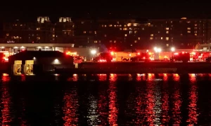 Air traffic control sees &lsquo;fireball&rsquo; in American Airlines jet collision