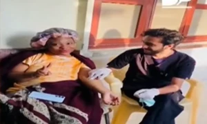 امریکی خاتون اونیجا اینڈریو نے جناح اسپتال میں سب کو ٹک ٹاک پر لگا دیا