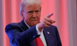امریکا سے غیرقانونی تارکین وطن کی ملک بدری شروع، بھارتیوں کو واپس بھیج دیا