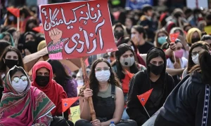 ضلعی انتظامیہ نے لاہور میں عورت مارچ کی اجازت دے دی