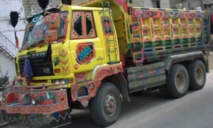 سندھ حکومت کا دن کےاوقات میں کراچی شہرمیں ڈمپرزکےداخلےپرپابندی کافیصلہ