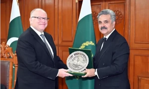 چیف جسٹس سے آئی ایم ایف وفد کی ملاقات مداخلت ہے یا نہیں، ماہرین کی رائے