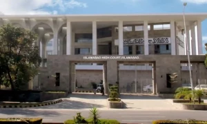 اسلام آباد ہائیکورٹ کے تین ججز کی ٹرانسفرز سپریم کورٹ میں چیلنج