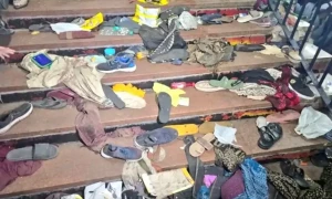 18 dead in India stampede to catch trains to Kumbh Mela