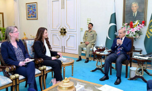 Prime minister reaffirms Pakistan&rsquo;s desire to work with Trump administration for stronger ties