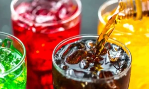 سوڈا مشروبات پینے سے جسم میں کونسی خطرناک بیماریاں جنم لیتی ہیں؟