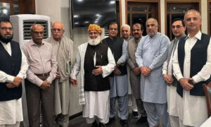 اپوزیشن جماعتوں کا حکومت مخالف اتحاد کو مزید وسعت دینے کا فیصلہ