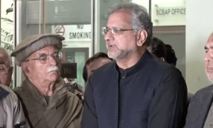 بکنگ منسوخ ہونے پر اپوزیشن اتحاد کی زبردستی ہوٹل میں گھس کر کانفرنس، جے یو آئی کا مشترکہ اعلامیے پر دستخط سے انکار