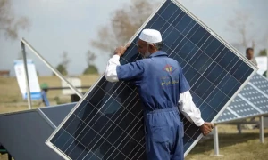 چین سے بڑی خبر، سولر پینلز کی قیمتوں میں اضافے کی تیاری