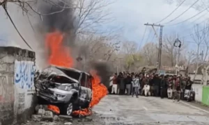 گلکت میں خوفناک حادثہ : تیز رفتار گاڑی نے 3 سگی بہنوں سمیت 4 طالبات کو کچل دیا