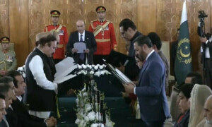 Federal cabinet expands as new ministers take oath