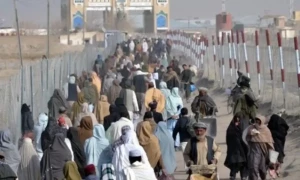 Illegal residents and Afghan Citizen Card holders ordered to leave Pakistan by March 31