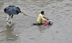 ملک میں آج سے بارش کی پیشگوئی، اسلام آباد، لاہور، پشاور میں اربن فلڈنگ کا خدشہ