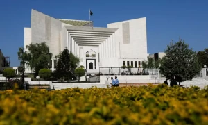 عمران خان نے اسلام آباد ہائیکورٹ میں ججز کے تبادلے کو سپریم کورٹ میں چیلنج کر دیا