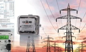حکومت کا بجلی صارفین کو اضافی وصولیاں واپس کرنے کا فیصلہ