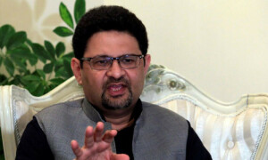 &rsquo;سولر کی بجلی 22 روپے میں مہنگی لگ رہی ہے، کیا 60 روپے فی یونٹ بجلی سستی ہے؟&lsquo;