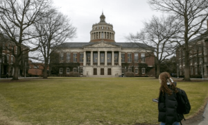 امریکہ نے بغیر وارننگ کے بین الاقوامی طلبا کے ویزے اچانک منسوخ کر دیے