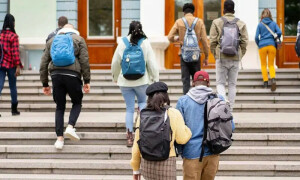 امریکا میں 122 سے زائد بین الاقوامی طلبا کے ویزے منسوخ