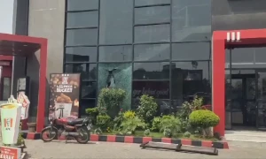 ریسٹورنٹس پر حملے خطرناک ہوگئے، شیخوپورہ میں ایک قتل