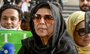 اڈیالہ جیل سے دور روک لیا تاکہ بہانہ بنا سکیں ملاقات کیلئے کوئی آیا ہی نہیں، علیمہ خان