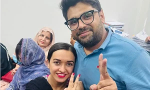 پی ٹی آئی رہنما صنم جاوید شوہر سمیت گرفتار